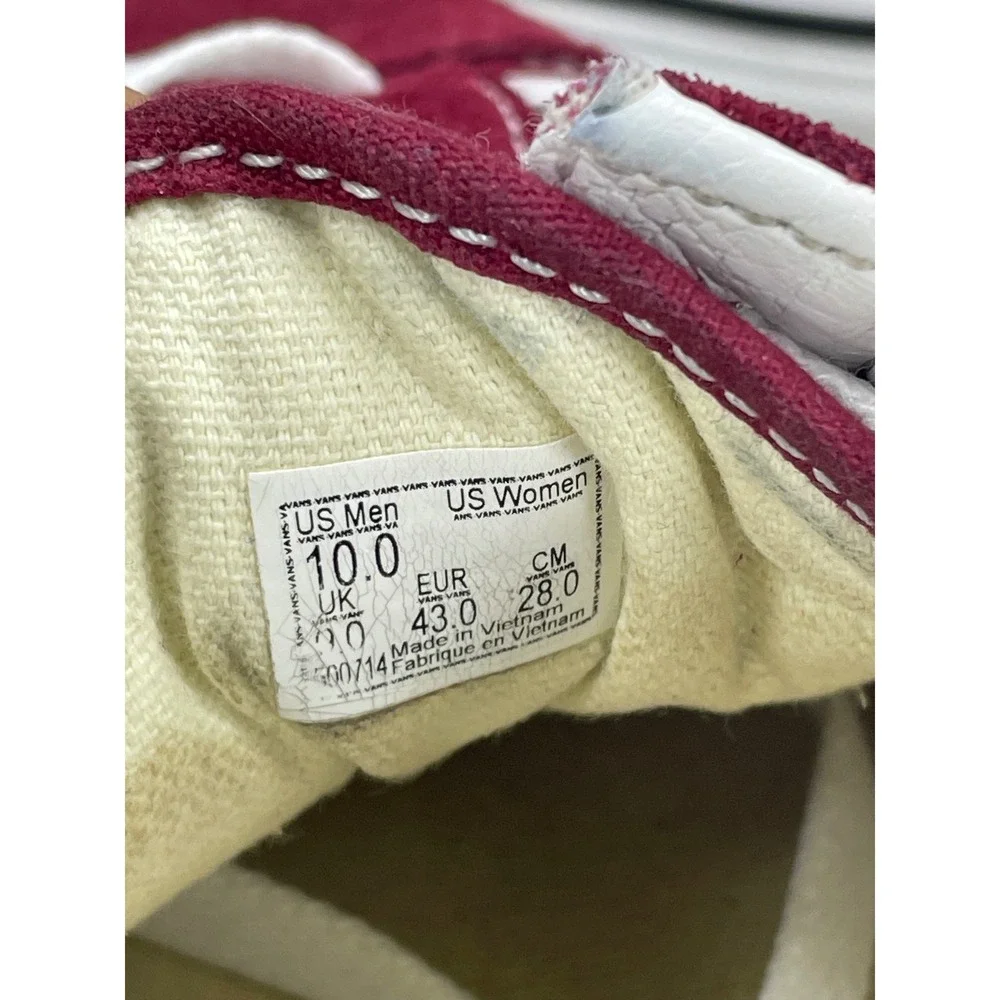 Vans Suede Canvas Skate Shoes Mens 10 Burgundy Low Top Streetwear Retro Sneakers